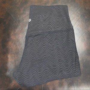 Lululemon black align pants wavy detail pattern. Size 10. High rise. 7/8 length.
